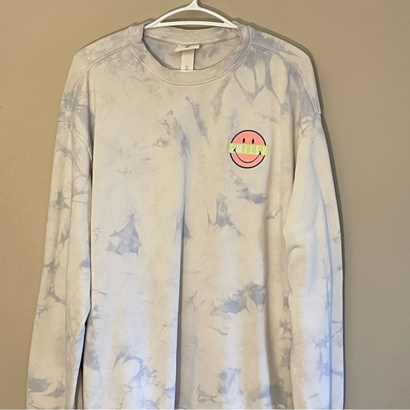 Smiley x H&M Light Blue Tie-Dye Sweatshirt with Smiley Faces – Size Large GUC - Picture 5 of 16